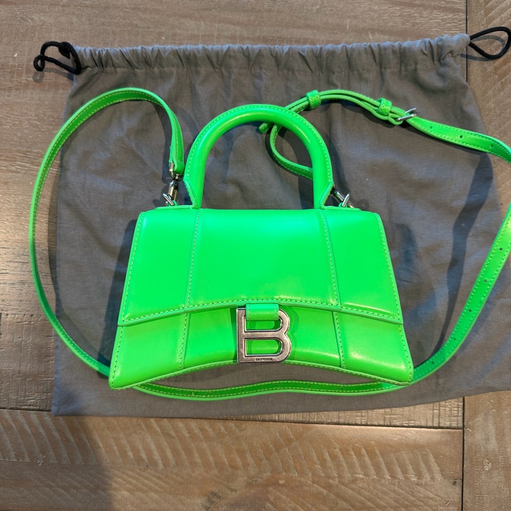 SOLD 
Balenciaga XS Hourglass Top Handle Bag 'Acid Green